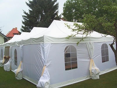 Hochzeitszelt