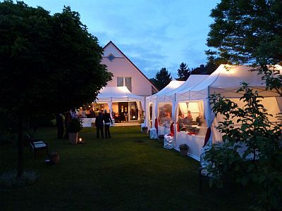 Familienfeierzelt