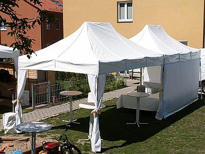 Polterhochzeit im eigenen Garten