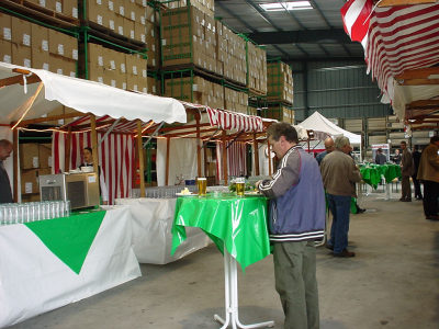 Logistik Center Eröffnungsfeier Stehtisch Verkaufsstände Logistik Center Eröffnungsfeier Stehtisch Verkaufsstände