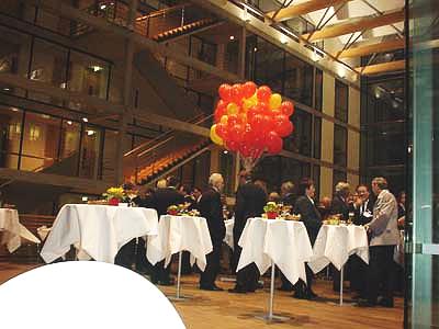 Abschlussgala Banketttische und St&uuml;hle